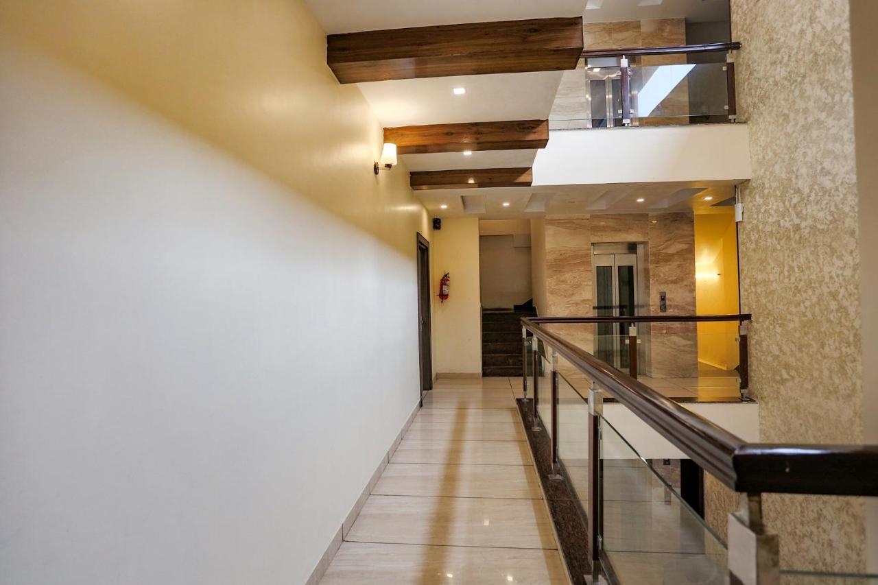 Fabhotel Winter Line Inn Масурі Екстер'єр фото