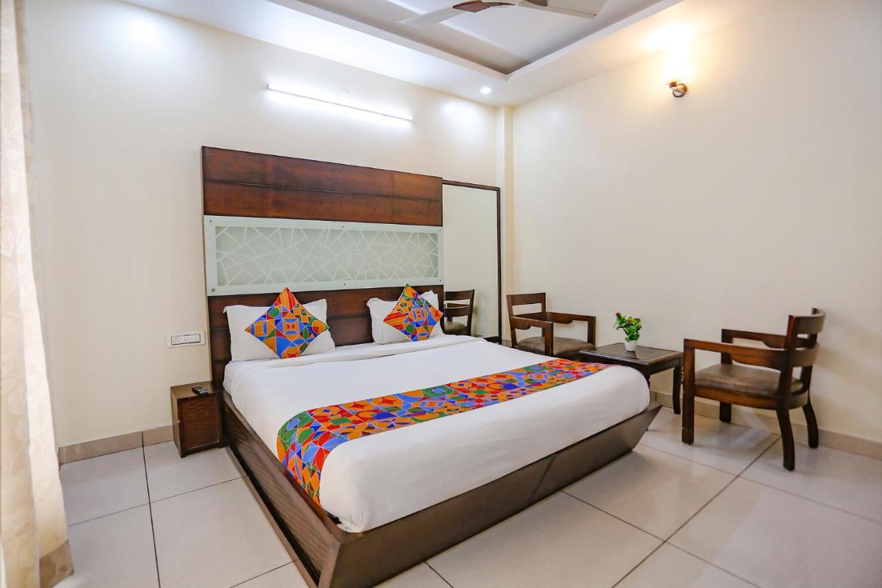 Fabhotel Winter Line Inn Масурі Екстер'єр фото