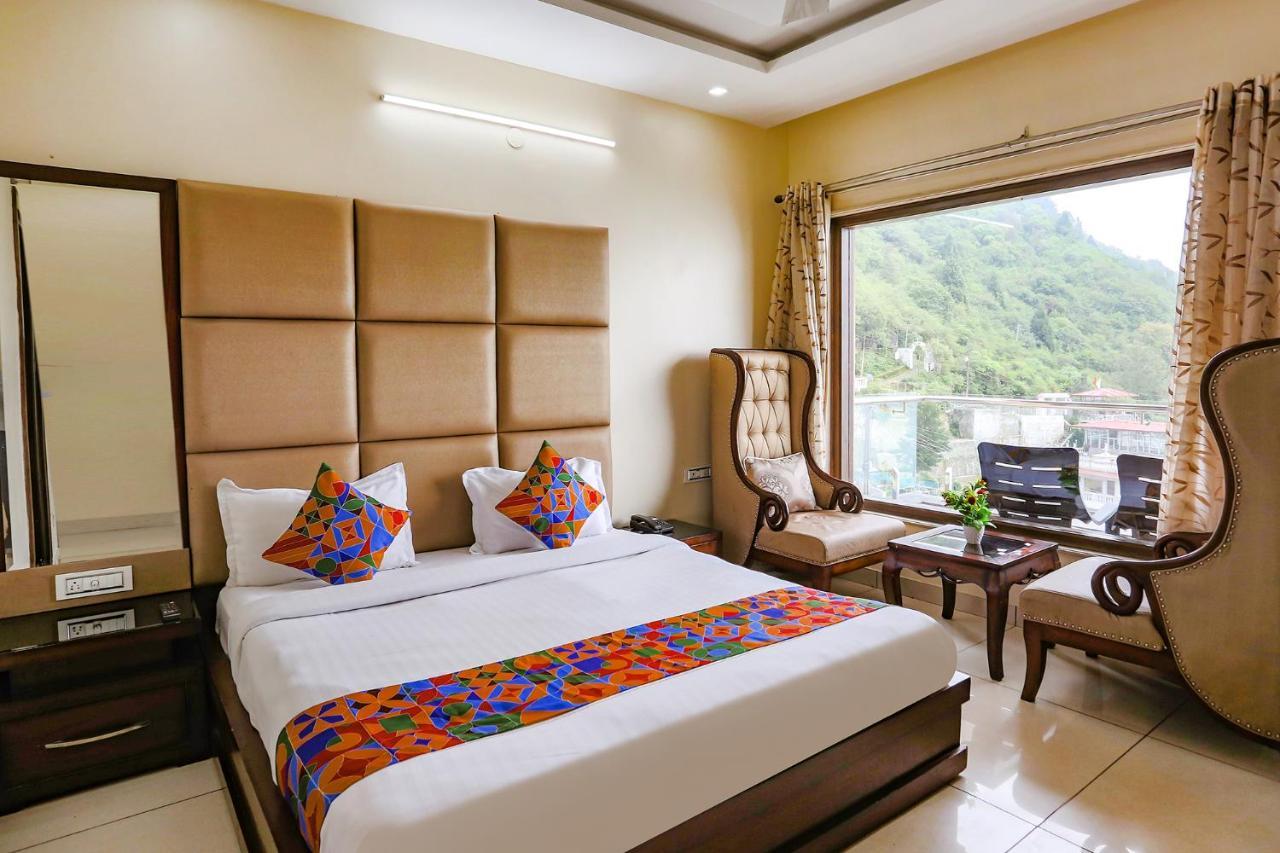 Fabhotel Winter Line Inn Масурі Екстер'єр фото